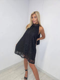 Vestido Negro de Encaje – Elegancia que Cautiva