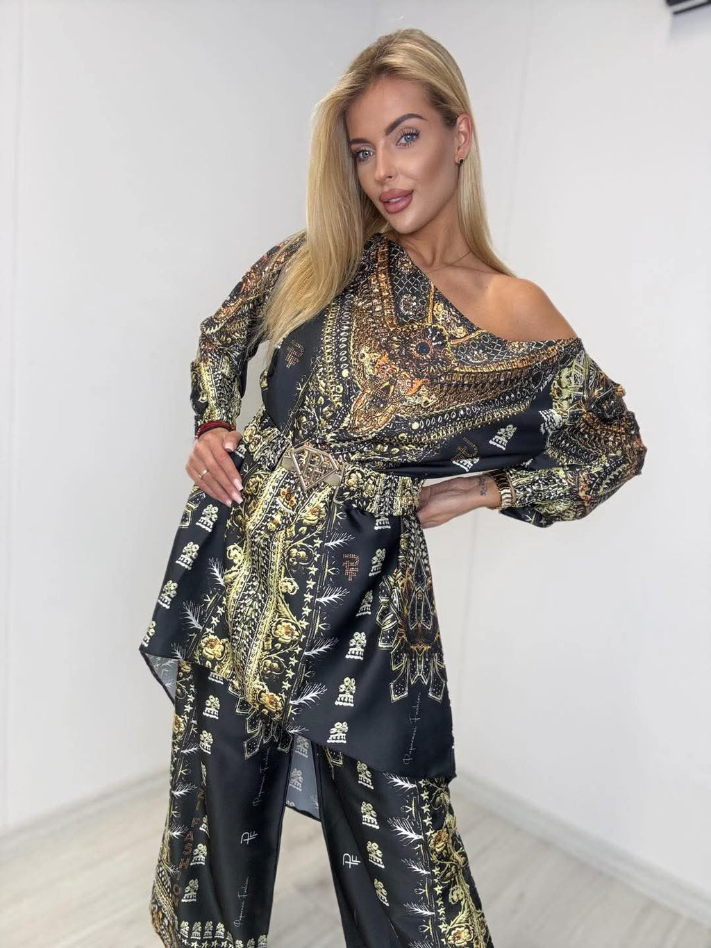 Conjunto Estampado de Dos Piezas – Elegancia Boho Chic