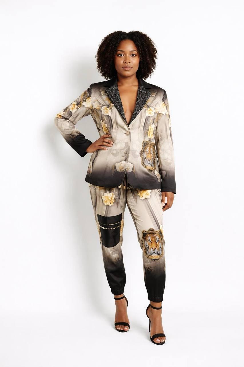 Conjunto Blazer y Pantalón Estampado – Elegancia Exclusiva